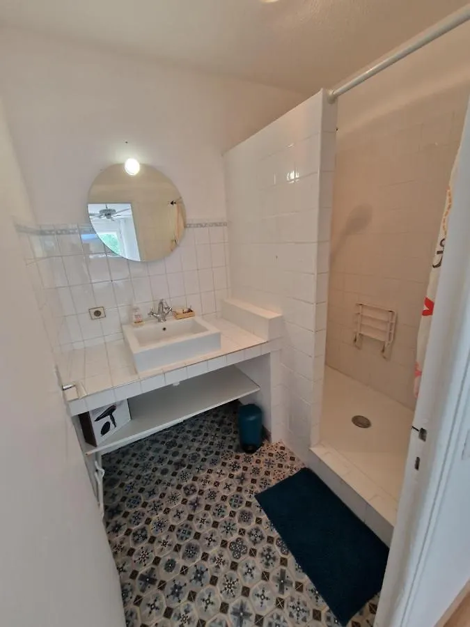 Apartmán Chez Laurien Villeneuve-lès-Avignon 0*,  Francie